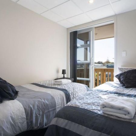 Beach Pacific Apartments Waihi Room photo