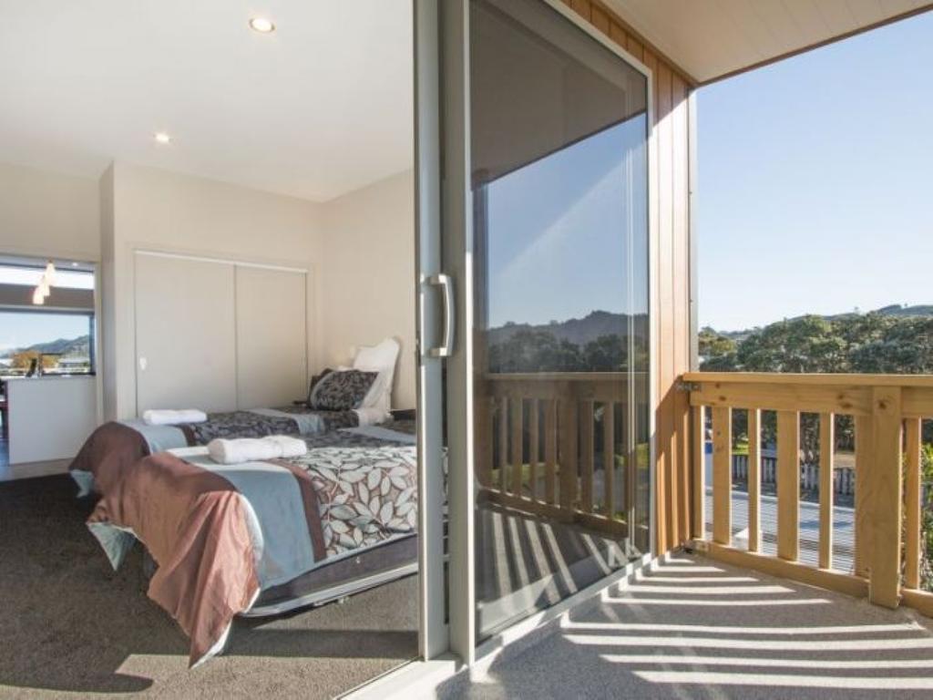 Beach Pacific Apartments Waihi Room photo